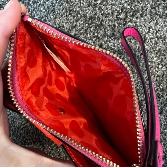 Kate Spade Bow Wristlet - Picture 2 of 2